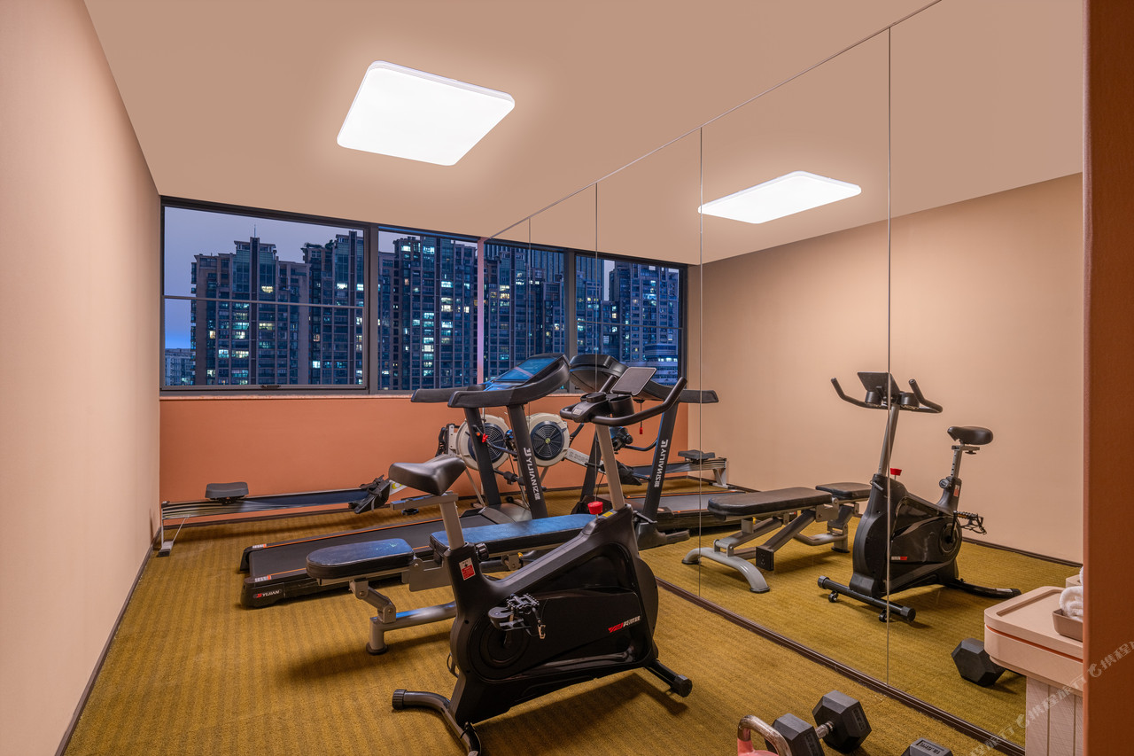 KOULING Ruiyue Hotel — Fitness Room